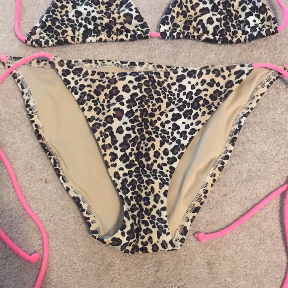 Bathing Suit - Picture 3 of 3